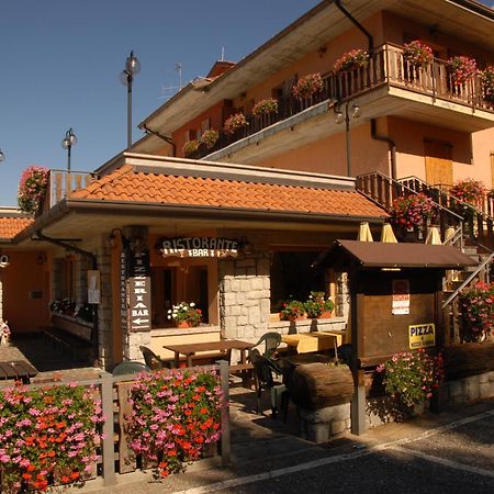 Albergo Legazzuolo Montecampione Artogne Esterno foto