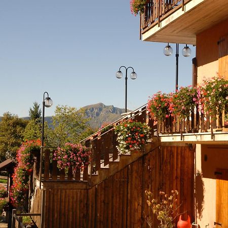 Albergo Legazzuolo Montecampione Artogne Esterno foto
