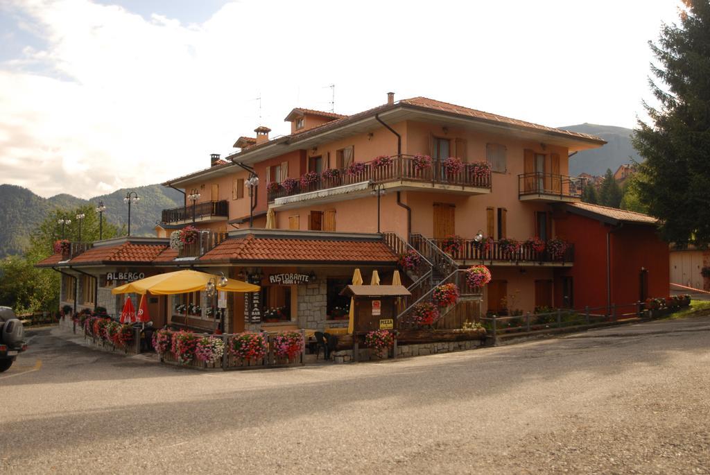Albergo Legazzuolo Montecampione Artogne Esterno foto
