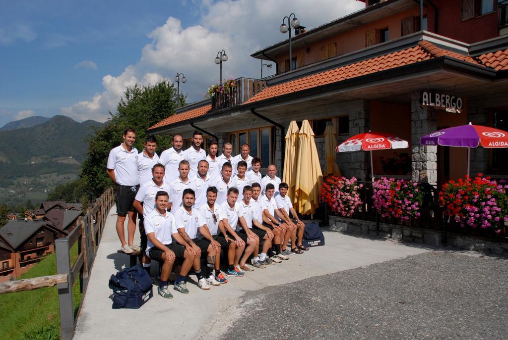 Albergo Legazzuolo Montecampione Artogne Esterno foto