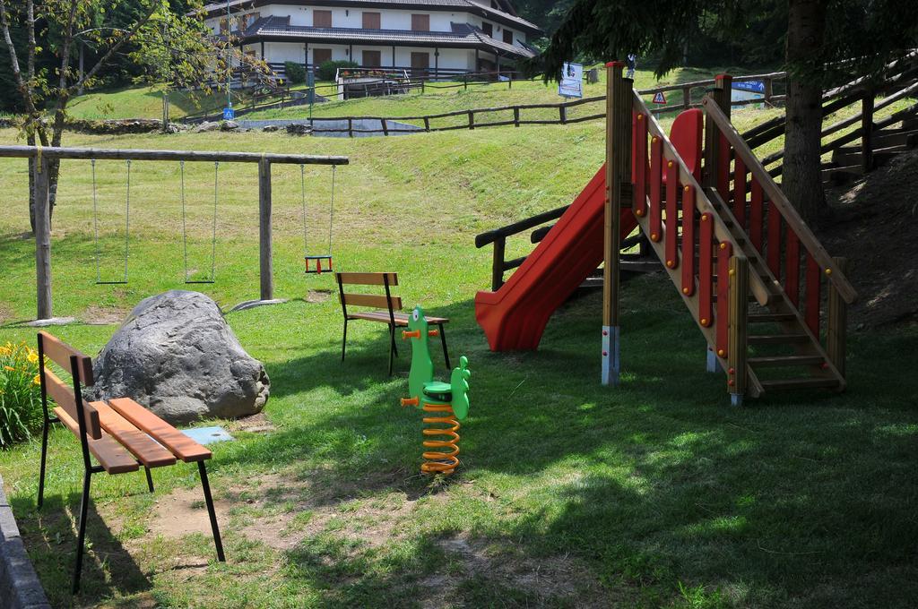 Albergo Legazzuolo Montecampione Artogne Esterno foto