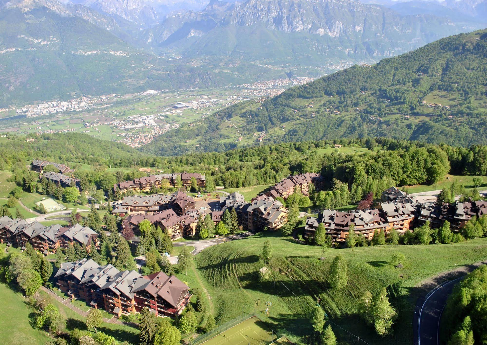 Albergo Legazzuolo Montecampione Artogne Esterno foto